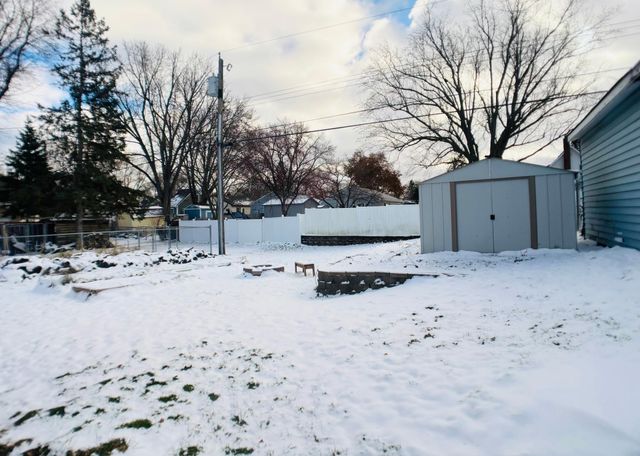 2648 3rd Avenue E, North Saint Paul, MN 55109