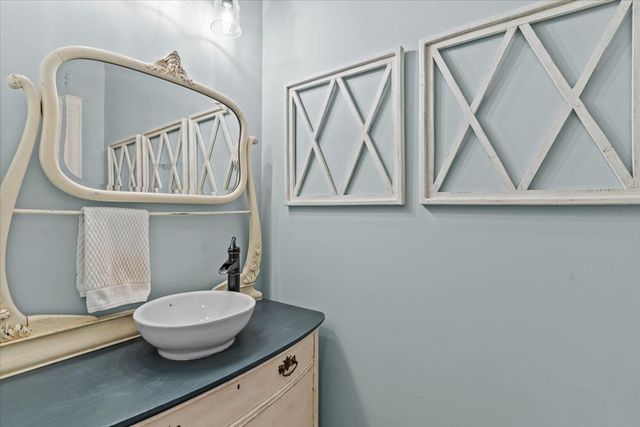 900 County Road 165, Headland, AL 36345