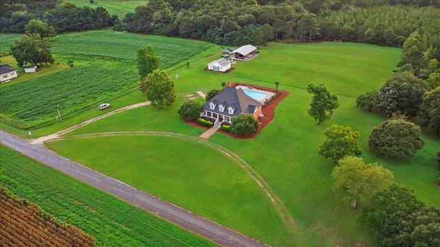 900 County Road 165, Headland, AL 36345