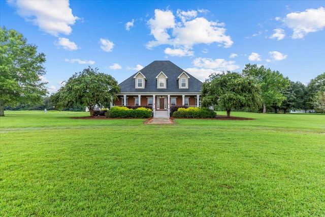 900 County Road 165, Headland, AL 36345