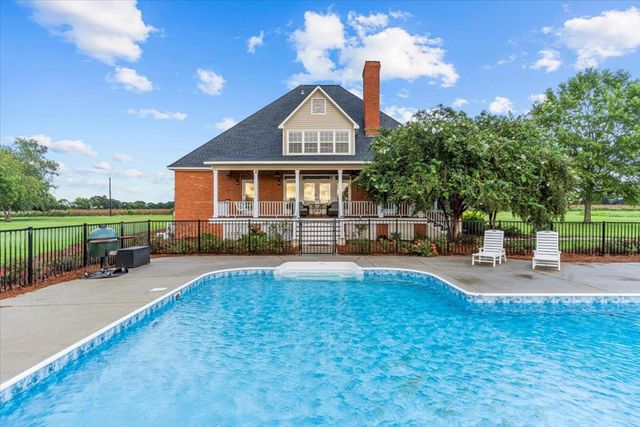 900 County Road 165, Headland, AL 36345