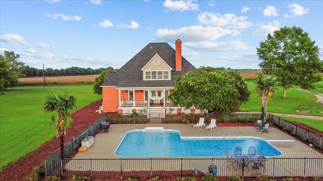 900 County Road 165, Headland, AL 36345