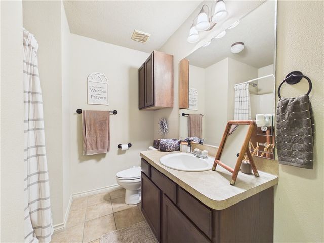 3504 Farah Drive, College Station, TX 77845