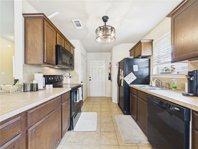 3504 Farah Drive, College Station, TX 77845