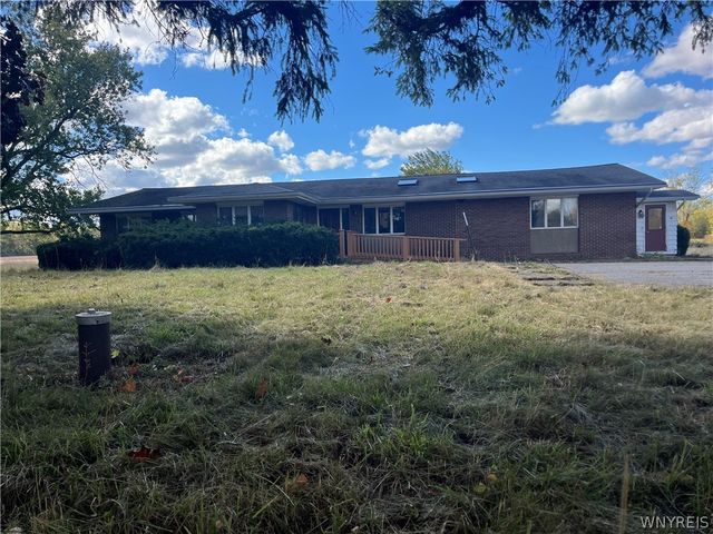 3916 Long Bridge, Albion, NY 14411