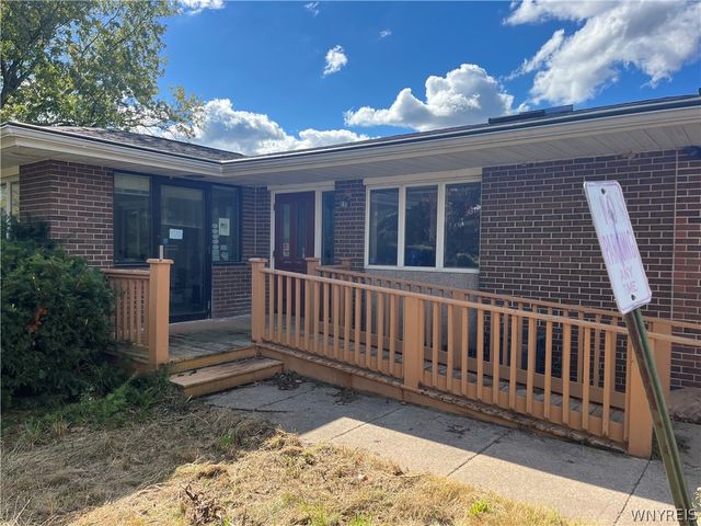 3916 Long Bridge, Albion, NY 14411