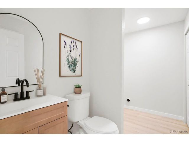 17111 E Louisiana Dr, Aurora, CO 80017