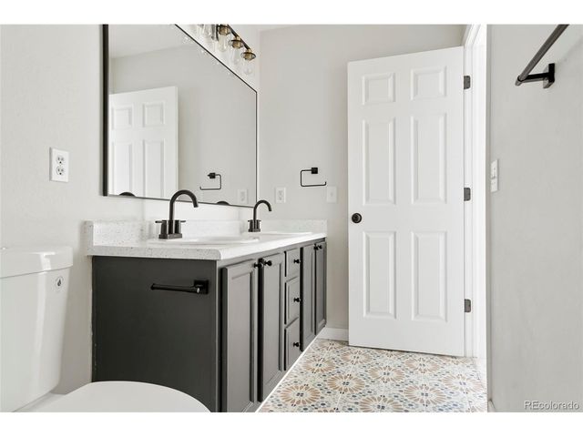 17111 E Louisiana Dr, Aurora, CO 80017