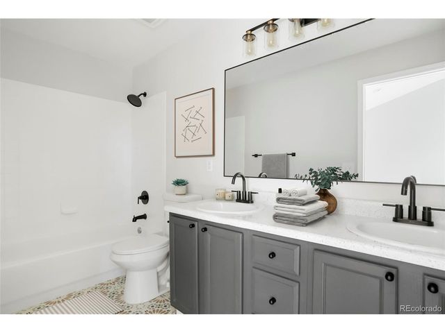 17111 E Louisiana Dr, Aurora, CO 80017