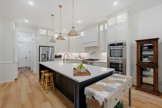 3717 Parkwood Lane, Denison, TX 75020