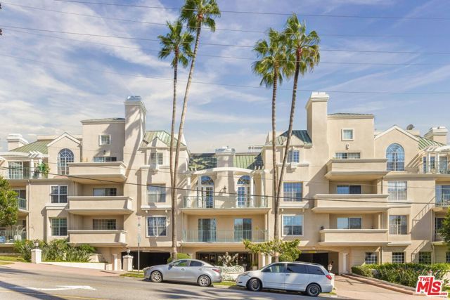 930 N Doheny Drive 103, West Hollywood, CA 90069
