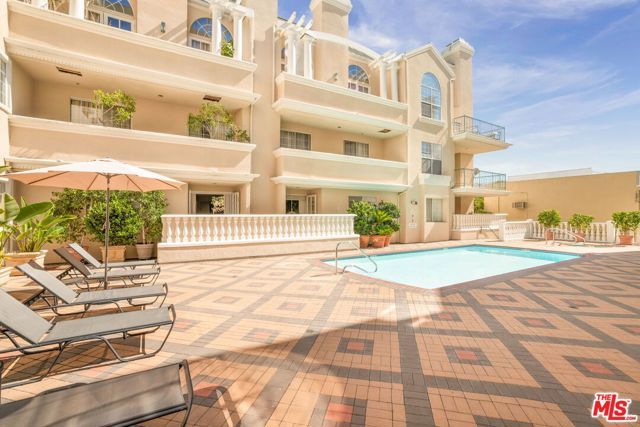 930 N Doheny Drive 103, West Hollywood, CA 90069