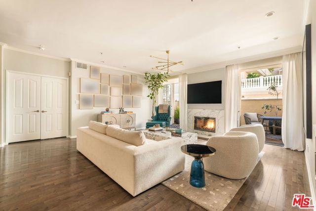 930 N Doheny Drive 103, West Hollywood, CA 90069