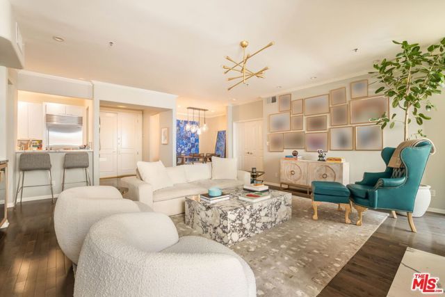 930 N Doheny Drive 103, West Hollywood, CA 90069