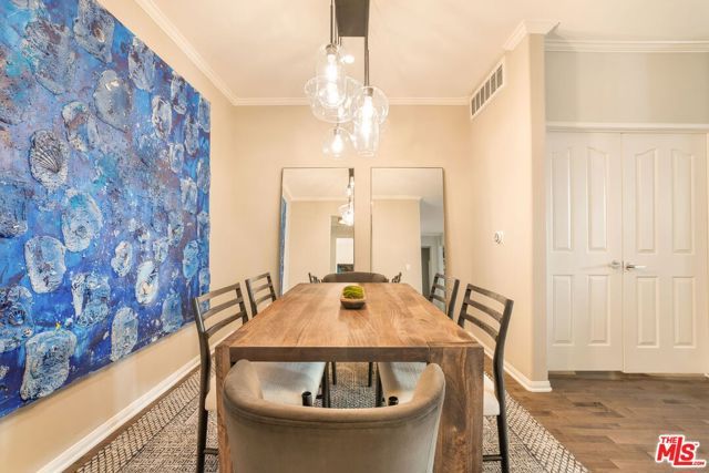 930 N Doheny Drive 103, West Hollywood, CA 90069
