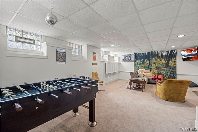143 Oakland Place, Buffalo, NY 14222