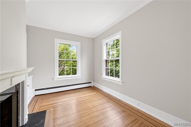 143 Oakland Place, Buffalo, NY 14222