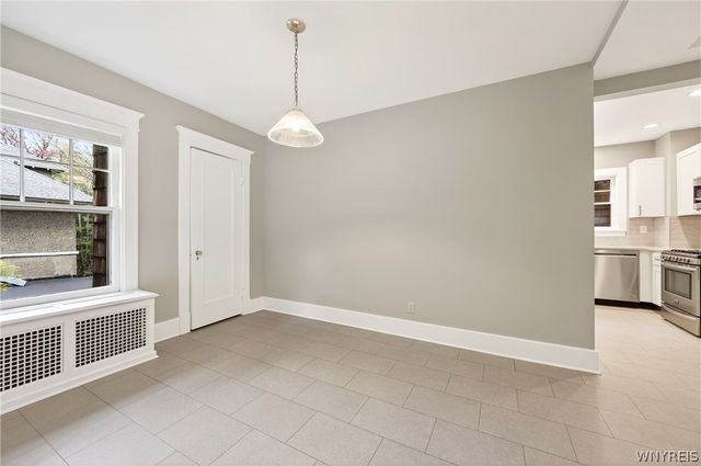 143 Oakland Place, Buffalo, NY 14222
