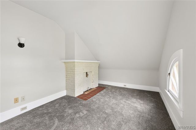 143 Oakland Place, Buffalo, NY 14222
