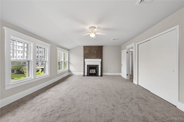 143 Oakland Place, Buffalo, NY 14222