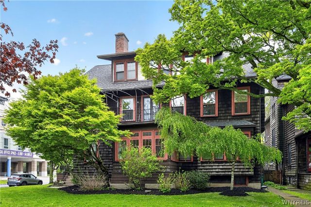 143 Oakland Place, Buffalo, NY 14222