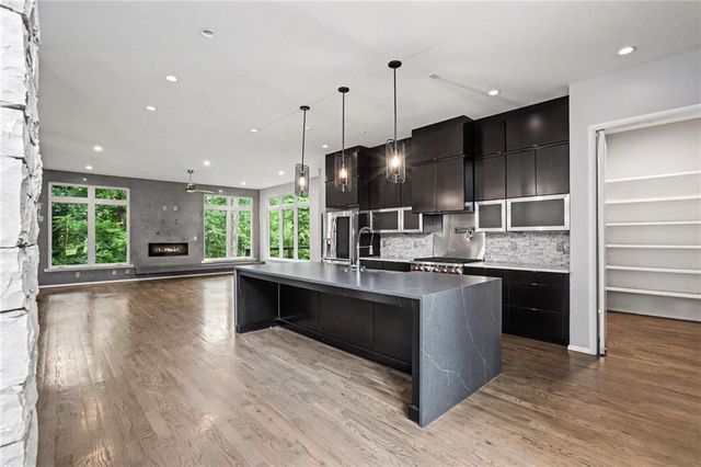 2175 Meadowcliff Drive NE, Atlanta, GA 30345