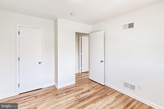 16 BEMIS RD, Newark, DE 19711