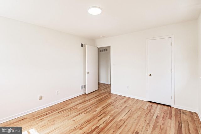 16 BEMIS RD, Newark, DE 19711