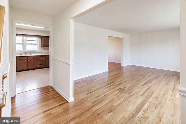 16 BEMIS RD, Newark, DE 19711