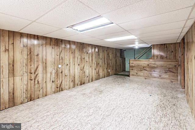 16 BEMIS RD, Newark, DE 19711