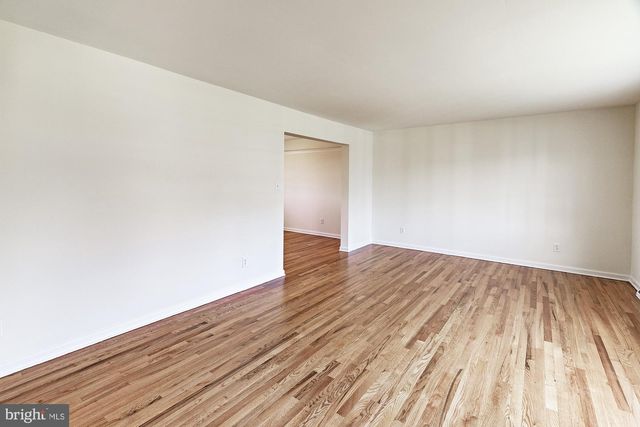 16 BEMIS RD, Newark, DE 19711