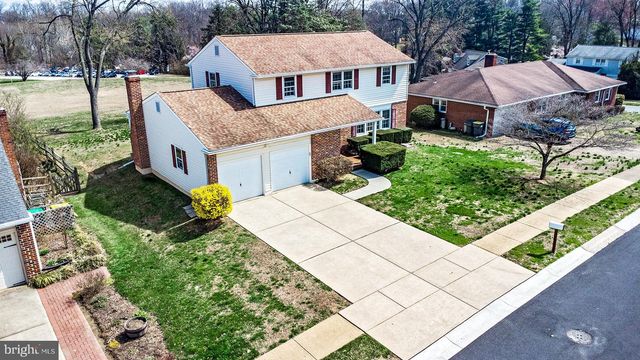 16 BEMIS RD, Newark, DE 19711