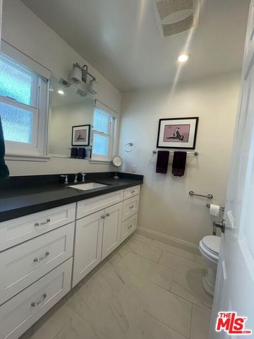 16962 Agate Circle, Huntington Beach, CA 92649