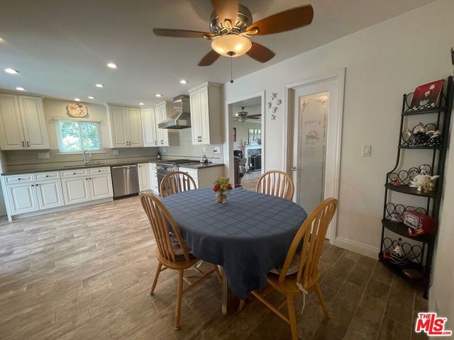16962 Agate Circle, Huntington Beach, CA 92649