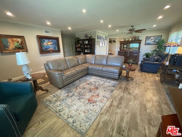 16962 Agate Circle, Huntington Beach, CA 92649