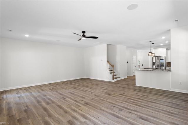 6 AC Harris Creek RD, Hampton, VA 23669