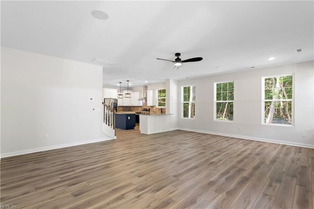 6 AC Harris Creek RD, Hampton, VA 23669