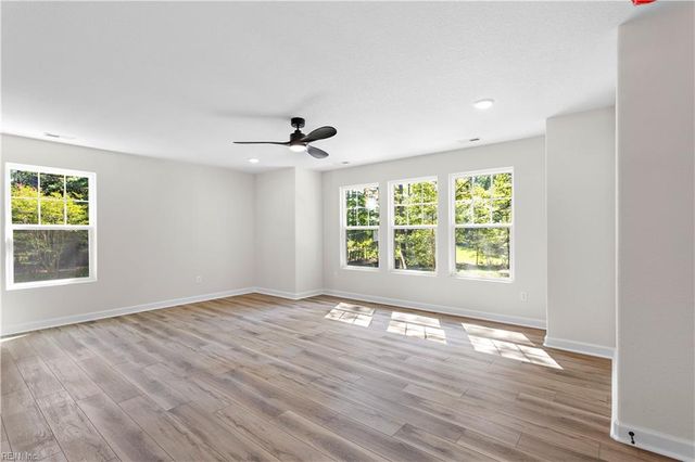 6 AC Harris Creek RD, Hampton, VA 23669