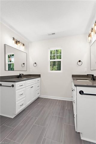 6 AC Harris Creek RD, Hampton, VA 23669