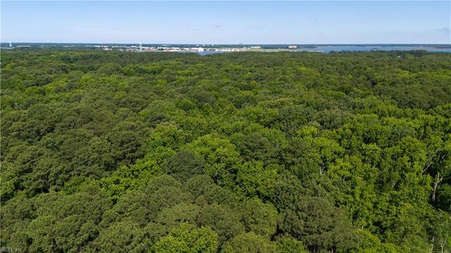 6 AC Harris Creek RD, Hampton, VA 23669