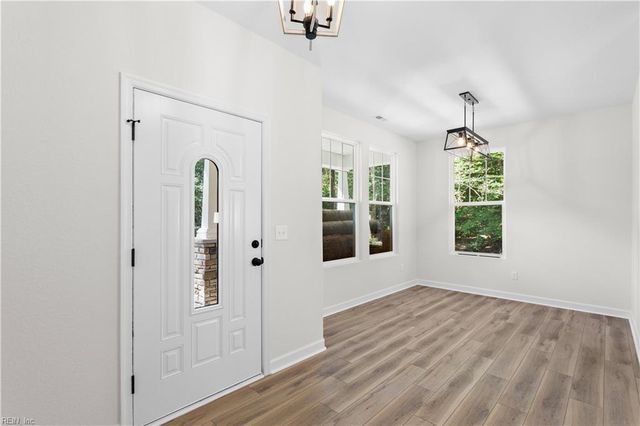 6 AC Harris Creek RD, Hampton, VA 23669