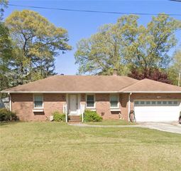 2112 Christopher DR, Chesapeake, VA 23321