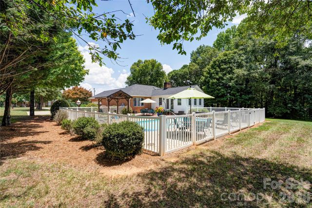 2002 Flint Hill Church Road, Shelby, NC 28152