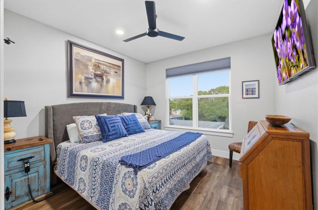 2551 Lakeshore DR, Canyon Lake, TX 78133