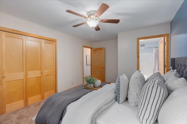 2513 Burl Oak Curve, Hudson, WI 54016