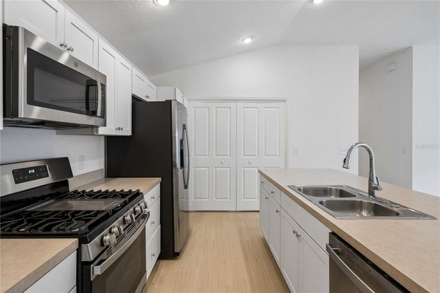 7548 KUENHER COURT, The Villages, FL 34762