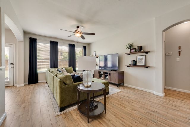 209 Foreston Drive, Roanoke, TX 76262