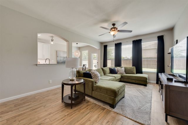209 Foreston Drive, Roanoke, TX 76262