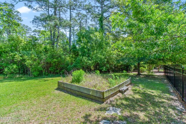 3826 Grand Willow Circle, Southport, NC 28461