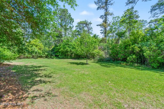 3826 Grand Willow Circle, Southport, NC 28461